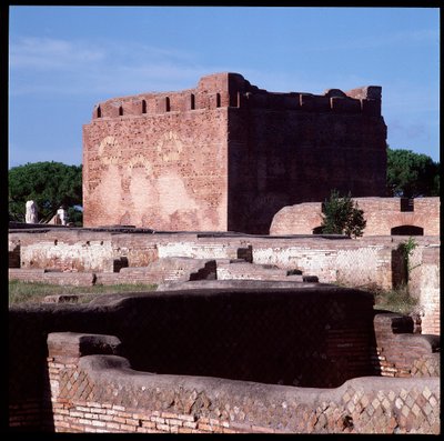 Roma sanatı: başkentin kalıntılarının görünümü, Ostia arkeolojik alanı by Roman