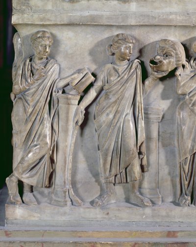 İlham perilerinin lahiti, Clio ve Thalia detayı, MS 160 civarı mermer by Roman