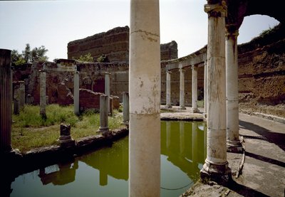 Denizcilik Tiyatrosu by Roman