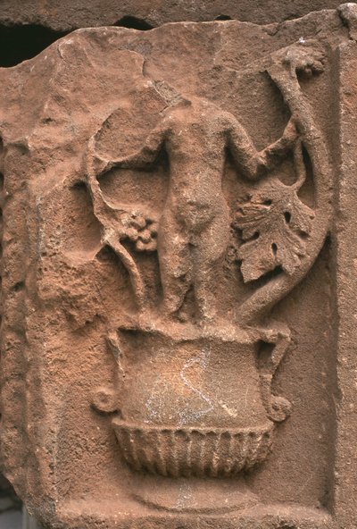 Oyma bezemeli mimari parça, Sertius Pazarı, Yüksek İmparatorluk Dönemi (M.Ö. 27-395) (ayrıca bkz. 267025) by Roman Imperial Period