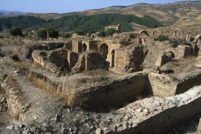 Hamamların genel görünümü, Yüksek İmparatorluk Dönemi (M.Ö.27-395) by Roman Imperial Period