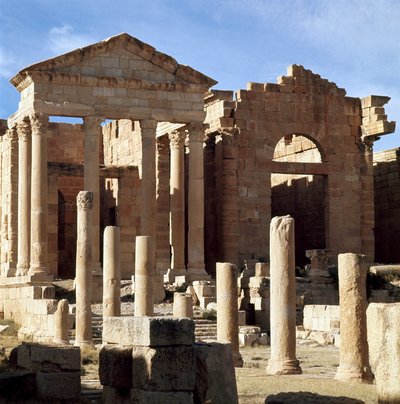 Capitoline Tepesi by Roman Roman