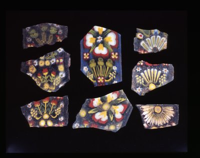 Mimari plakların sekiz çiçek parçası, mozaik cam tekniği, MÖ 1. yy - MS 1. yy (cam) by Roman Roman