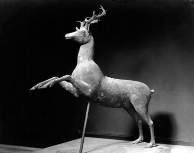 Geyik heykelciği (bronz) by Roman Roman