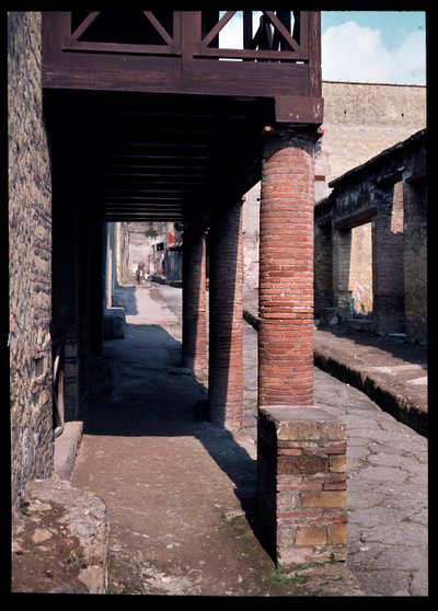 Sokak, MÖ 5. yy - MS 1. yy by Roman Roman