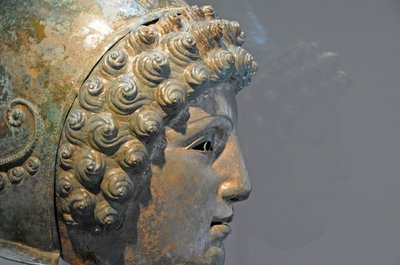 Crosby Garrett miğferi, MS 1.-2. yüzyılın sonları (bronz) (ayrıca bkz. (ayrıca bkz. 871729-34, 396159 & 413093-94) by Roman Roman