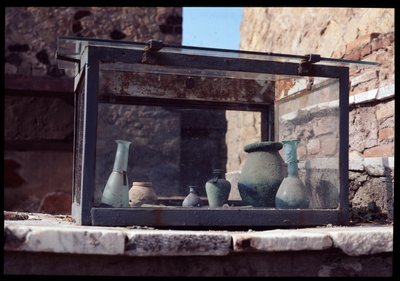 Cardo V ve alt decumanum arasındaki kavşakta bulunan gemiler, MÖ 5. yüzyıl - MS 1. yüzyıl by Roman Roman