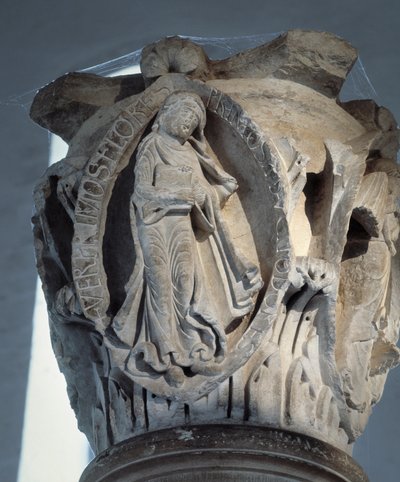 Koronun başkenti (heykel by Romanesque