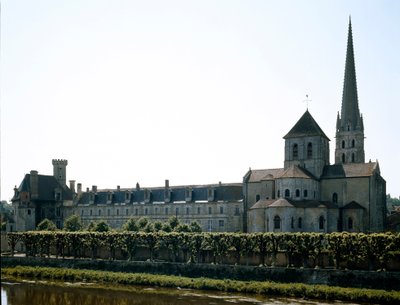 Romanesk sanat: 11. yüzyılda kurulan Saint Savin-sur-Gartempe (Saint Savin-sur-Gartempe) Bazilikası