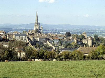 Autun şehrinin ve Cathedrale Saint Lazare
