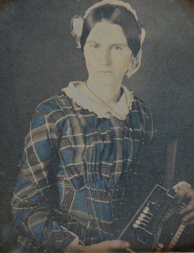 Akordeon dagerreyotipi olan kadın, 1840