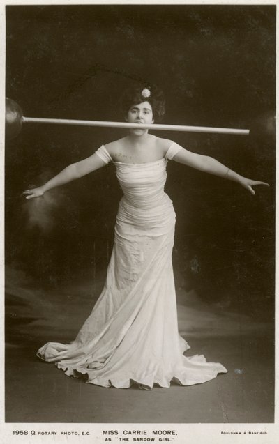 Carrie Moore, Avustralyalı aktris, 1900