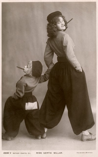 Gertie Millar, İngiliz aktris ve şarkıcı, c1906. by Rotary Photo