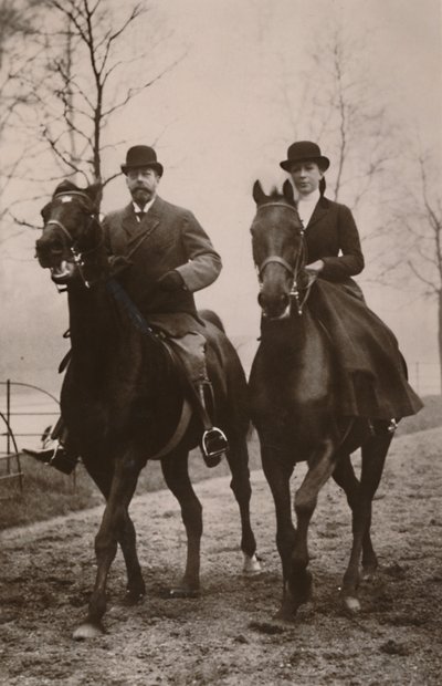 H.M. Kral George V. ve Prenses Mary, 1914. by Rotary Photo