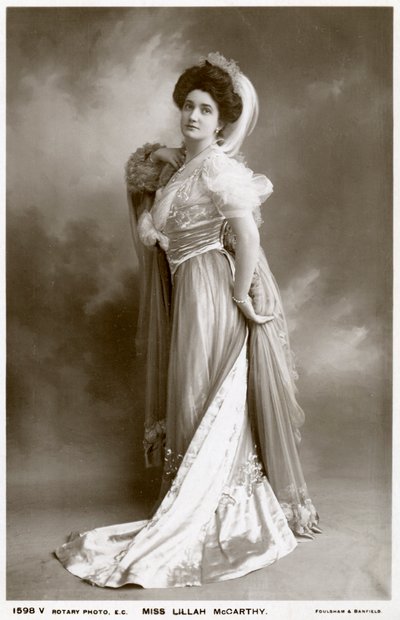 Lillah McCarthy, İngiliz aktris ve tiyatro yöneticisi, 1900