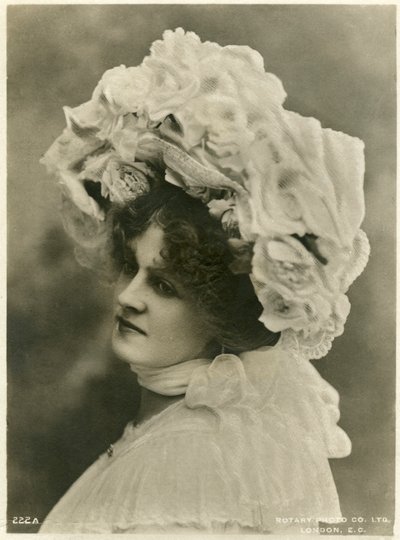 Marie Studholme, İngiliz aktris, 1900