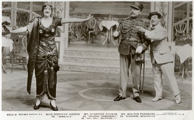 Oyuncu kadrosunun üyeleri Oh! Ey! Delphine!!!, c1916. by Rotary Photo