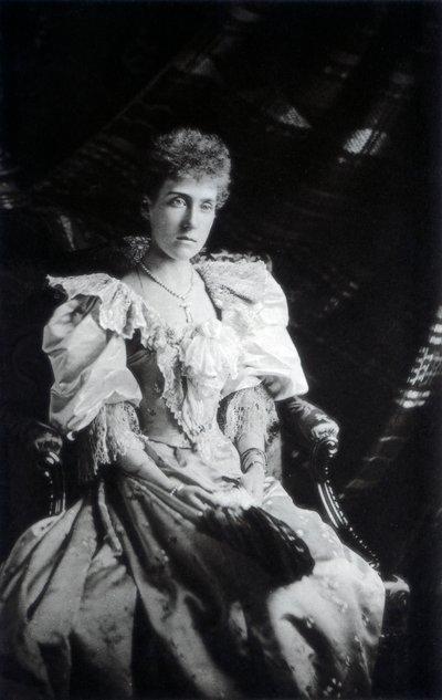 Schleswig-Holstein 1872-1956 Prensesi Marie Louise, 19. yüzyılın sonlarında. by Russell and Sons