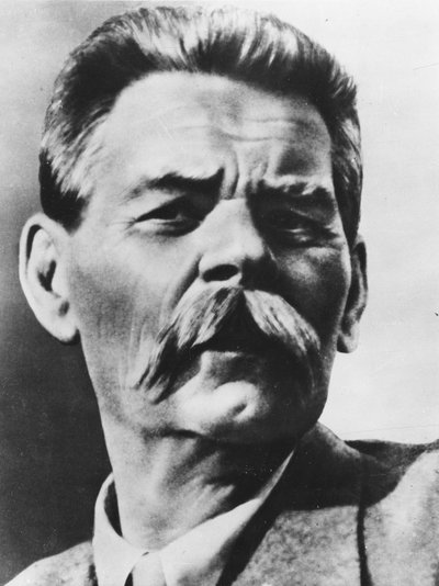 Maxim Gorky olarak bilinen Alexei Maximovich Peshkov