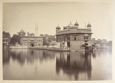 Altın Tapınak, Umritsar.  Fotoğrafçı: Bourne, Samuel Altın Tapınak, Umritsar.  Fotoğrafçı: Bourne, Samuel  Hindistan fotoğraflarından oluşan albüm, ağırlıklı olarak Samuel Bourne tarafından  1864 by Samuel Bourne