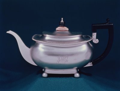 Regency çaydanlık, 1812-13 gümüş, fildişi düğmeli ahşap by Samuel Hennell