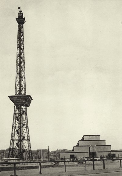 Berlin: radyo kulesi ve radyo salonu; Yayın İstasyonu (s/b fotoğraf) by Sasha Stone