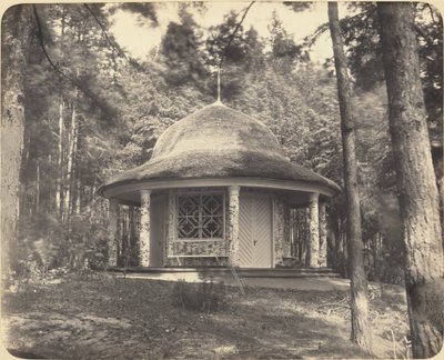 Moskova yakınlarındaki ormanda çardak by Scherer and Nabholz