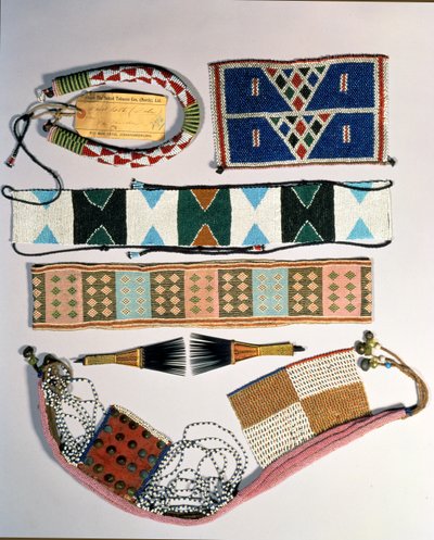 Zulu boncuklu eserler koleksiyonu by School African