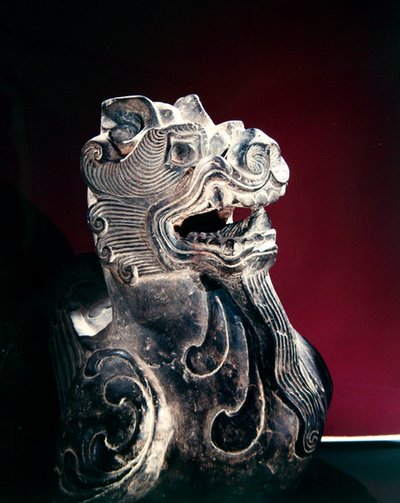 Bir Kimera Detayı, Altı Hanedan (220-589) (taş) by School Chinese