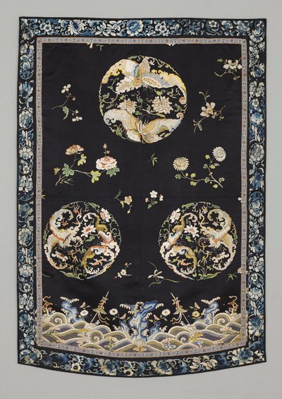 Askılı, c.1750-1800 (Nakışlı ipek (saten dikiş), doğal ve sentetik boyalar) by School Chinese