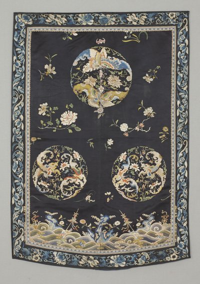 Askılı, c.1750-1800 (Nakışlı ipek (saten dikiş), doğal ve sentetik boyalar) by School Chinese