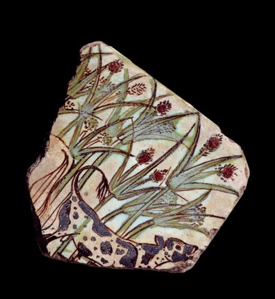 Mısır antikası: fayans parçası papirüsteki bir boğayı süslüyor. Yeni İmparatorluk (MÖ 1550-1069) Paris, Louvre Müzesi by School Egyptian