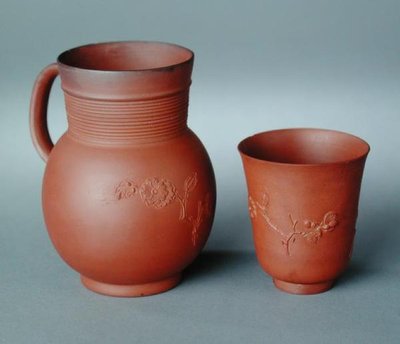Kupa ve beher, kırmızı çömlek, serpme dekor, Elers işleri (seramik) by School English