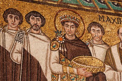 İmparator Justinian I (mozaik) by School Italian