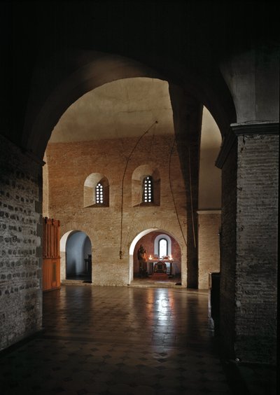 Aziz Vincent ve Aziz Anasthasius Üç Çeşme Manastırı (Tre-Fontane) (Chiesa dei Santi Vincenzo e Anastasio alle Tre Fontane) kilisesinin iç görünümü (Aziz Vincenzo e Anastasio, abbazia delle Tre Fontane kilisesinin iç görünümü) 625 -1 by School Italian