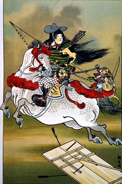 Tomoe, Genji ve Heishi dönemlerinde Japonya