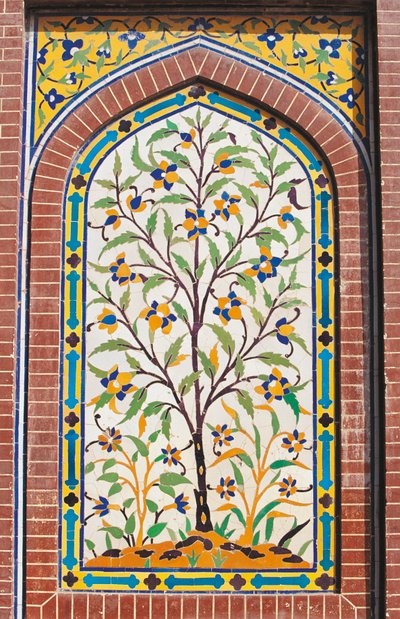 Çiçekli ağaç, Majolica dekorasyonu, Wazir Khan Camii (17. yüzyıl), Lahor, Pencap, Pakistan by School Pakistani