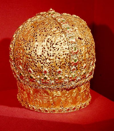 Başpiskoposun gönye by School Romanian