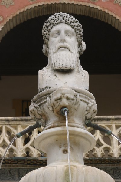 Janus Çeşmesi (mermer) by School Spanish