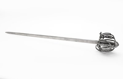 Sepet kabzalı geniş kılıç, c.1745 (çelik) by Scottish School
