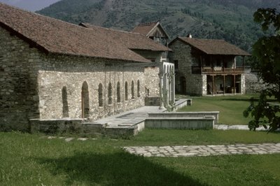 Yemekhane ve misafirhane, geç 12. yüzyıl by Serbian School