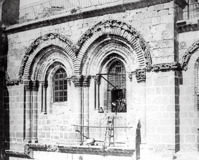 Kutsal Kabir Kilisesi'nin Güney Yüzündeki Pencere, 1865 by Sgt. James M. McDonald