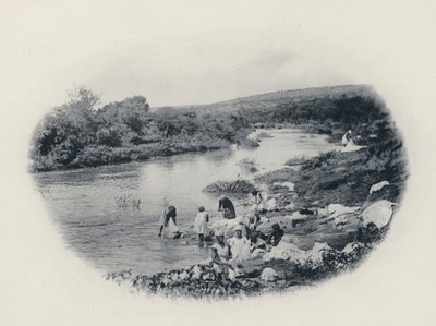 Transvaal'da giysiler nasıl yıkanır (s/b fotoğraf) by South African Photographer