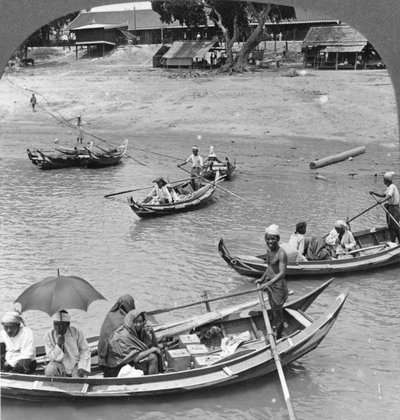Irrawaddy Nehri'ndeki Tekneler, Sagaing, Burma, 1908 by Stereo Travel Co