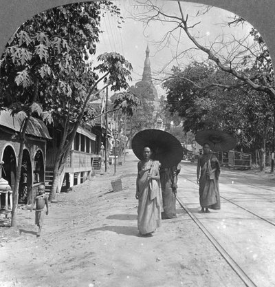 Shwedagon Pagoda Pagoda Yolu, Rangoon, Burma, 1908 by Stereo Travel Co