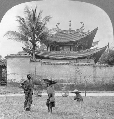 Pitoresk Çin joss evi, Bhamo, Burma, 1908 by Stereo Travel Co