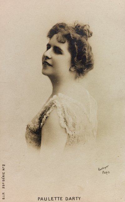 Paulette Darty olarak bilinen Fransız şarkıcı Paulette de Bardy