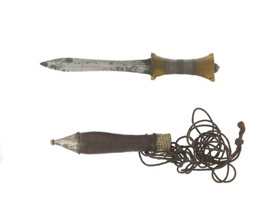 Kol bıçağı ve kın by Sudanese School