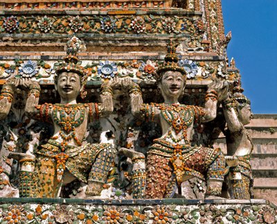 Wat Arun tapınağının Karyatidleri by Thai School
