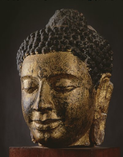 Kapalı gözlü dev Buda kafası, Srivijaya tarzı by Thai School